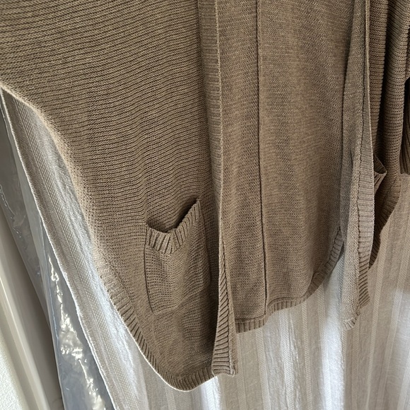 American Eagle Slouchy Cardigan - Picture 4 of 6